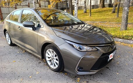 Toyota Corolla, 2021 год, 1 890 000 рублей, 1 фотография