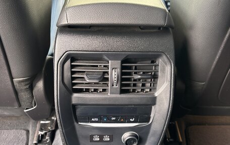 BMW 3 серия, 2020 год, 3 300 000 рублей, 10 фотография