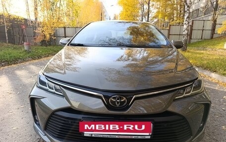 Toyota Corolla, 2021 год, 1 890 000 рублей, 2 фотография