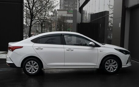 Hyundai Solaris II рестайлинг, 2021 год, 1 299 000 рублей, 4 фотография