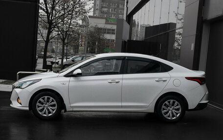 Hyundai Solaris II рестайлинг, 2021 год, 1 299 000 рублей, 8 фотография