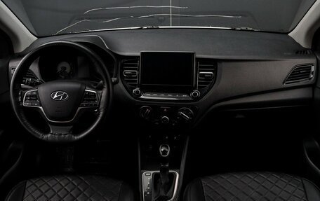 Hyundai Solaris II рестайлинг, 2021 год, 1 299 000 рублей, 11 фотография