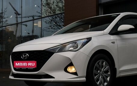 Hyundai Solaris II рестайлинг, 2021 год, 1 299 000 рублей, 21 фотография