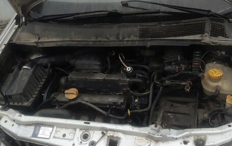 Opel Zafira A рестайлинг, 2002 год, 220 000 рублей, 5 фотография