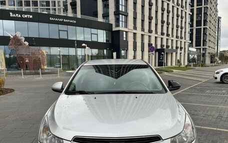 Chevrolet Cruze II, 2013 год, 700 000 рублей, 2 фотография