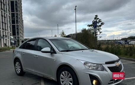 Chevrolet Cruze II, 2013 год, 700 000 рублей, 4 фотография