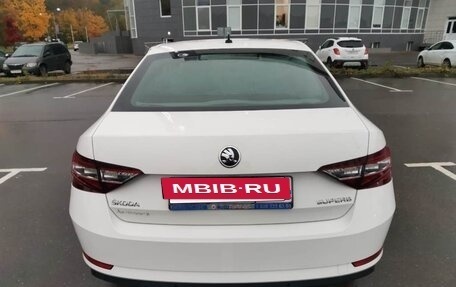 Skoda Superb III рестайлинг, 2019 год, 2 150 000 рублей, 5 фотография