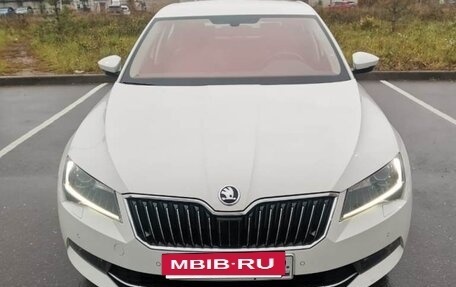 Skoda Superb III рестайлинг, 2019 год, 2 150 000 рублей, 4 фотография