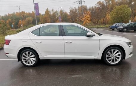 Skoda Superb III рестайлинг, 2019 год, 2 150 000 рублей, 12 фотография