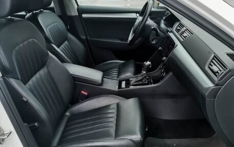 Skoda Superb III рестайлинг, 2019 год, 2 150 000 рублей, 11 фотография