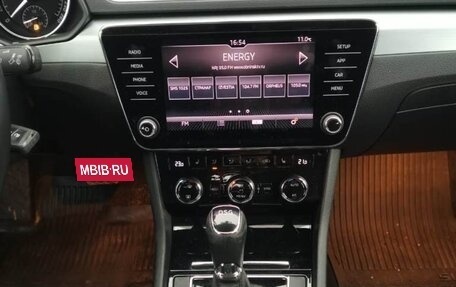 Skoda Superb III рестайлинг, 2019 год, 2 150 000 рублей, 26 фотография