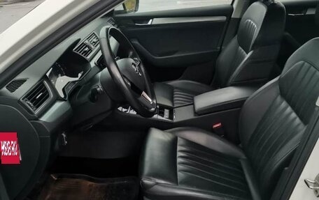 Skoda Superb III рестайлинг, 2019 год, 2 150 000 рублей, 25 фотография