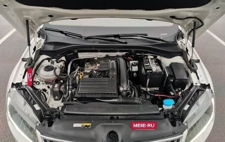 Skoda Superb III рестайлинг, 2019 год, 2 150 000 рублей, 32 фотография