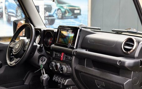 Suzuki Jimny, 2020 год, 2 750 000 рублей, 18 фотография