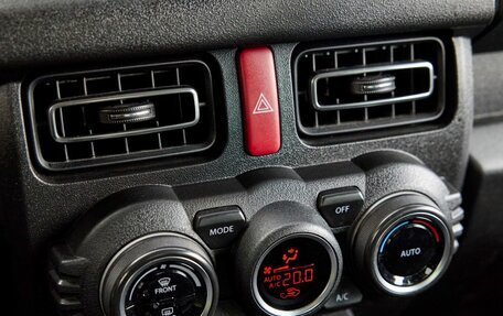 Suzuki Jimny, 2020 год, 2 750 000 рублей, 26 фотография