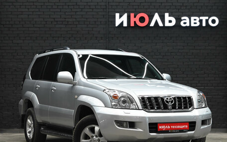 Toyota Land Cruiser Prado 120 рестайлинг, 2006 год, 2 300 000 рублей, 3 фотография