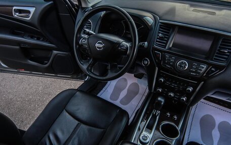 Nissan Pathfinder, 2015 год, 1 459 000 рублей, 6 фотография