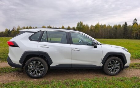 Toyota RAV4, 2025 год, 4 300 000 рублей, 7 фотография