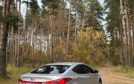 Hyundai Avante, 2011 год, 620 000 рублей, 8 фотография