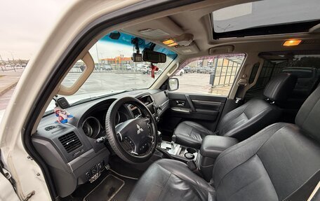 Mitsubishi Pajero IV, 2014 год, 3 000 000 рублей, 9 фотография