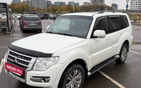 Mitsubishi Pajero IV, 2014 год, 3 000 000 рублей, 3 фотография