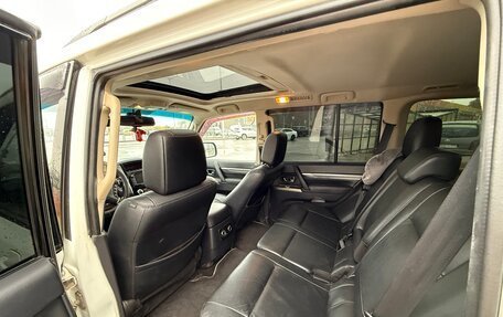 Mitsubishi Pajero IV, 2014 год, 3 000 000 рублей, 15 фотография