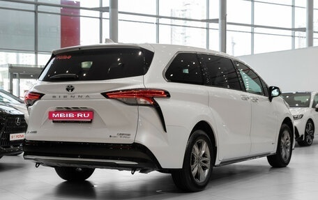 Toyota Sienna, 2024 год, 9 990 000 рублей, 11 фотография