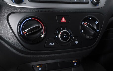 Hyundai Solaris II рестайлинг, 2021 год, 1 855 000 рублей, 14 фотография