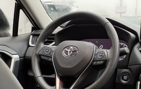 Toyota RAV4, 2024 год, 3 850 000 рублей, 11 фотография