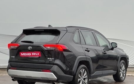 Toyota RAV4, 2024 год, 3 850 000 рублей, 9 фотография