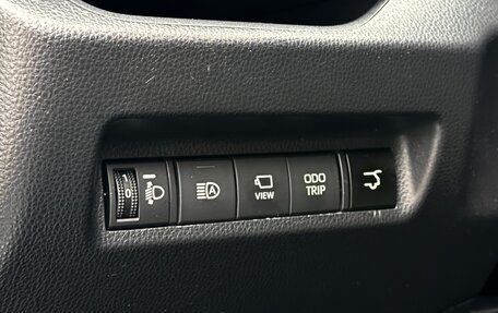 Toyota RAV4, 2024 год, 3 850 000 рублей, 27 фотография