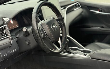 Toyota Camry, 2023 год, 3 250 000 рублей, 5 фотография