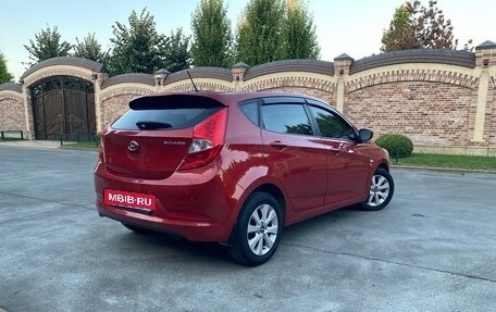 Hyundai Solaris II рестайлинг, 2016 год, 930 000 рублей, 3 фотография