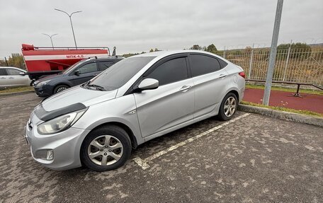 Hyundai Solaris II рестайлинг, 2012 год, 670 000 рублей, 4 фотография