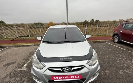 Hyundai Solaris II рестайлинг, 2012 год, 670 000 рублей, 2 фотография