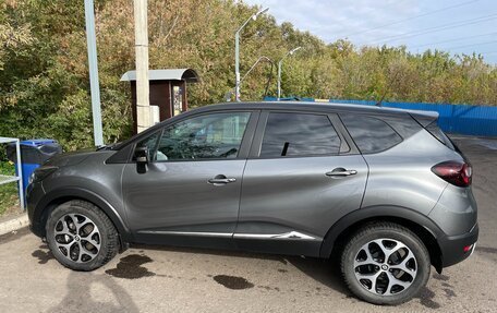 Renault Kaptur I рестайлинг, 2019 год, 1 700 000 рублей, 3 фотография