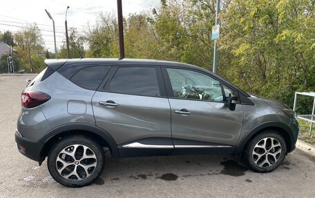 Renault Kaptur I рестайлинг, 2019 год, 1 700 000 рублей, 6 фотография