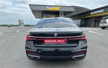 BMW 7 серия, 2019 год, 5 400 000 рублей, 14 фотография