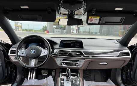 BMW 7 серия, 2019 год, 5 400 000 рублей, 26 фотография