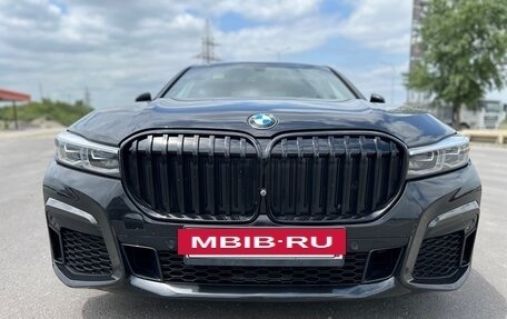 BMW 7 серия, 2019 год, 5 400 000 рублей, 21 фотография