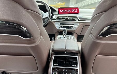 BMW 7 серия, 2019 год, 5 400 000 рублей, 27 фотография