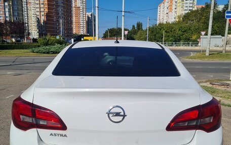 Opel Astra J, 2013 год, 550 000 рублей, 2 фотография