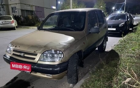 Chevrolet Niva I рестайлинг, 2005 год, 135 000 рублей, 2 фотография
