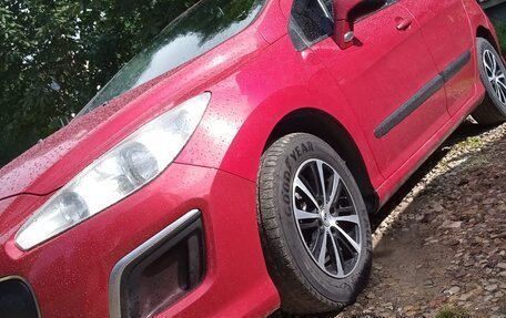 Peugeot 308 II, 2011 год, 645 700 рублей, 3 фотография