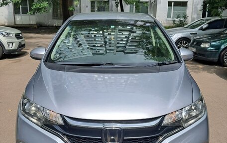 Honda Fit III, 2018 год, 1 200 000 рублей, 2 фотография