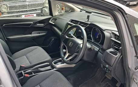 Honda Fit III, 2018 год, 1 200 000 рублей, 8 фотография