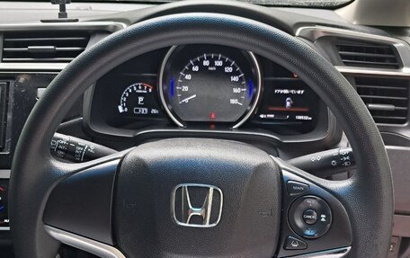 Honda Fit III, 2018 год, 1 200 000 рублей, 13 фотография