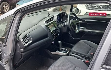 Honda Fit III, 2018 год, 1 200 000 рублей, 11 фотография