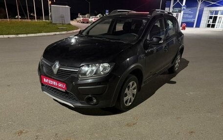 Renault Sandero II рестайлинг, 2017 год, 937 000 рублей, 1 фотография