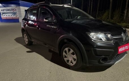 Renault Sandero II рестайлинг, 2017 год, 937 000 рублей, 2 фотография